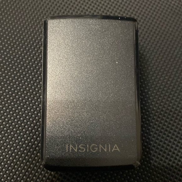 Insignia™ - 3-Port USB International Wall Charger - Black - Picture 5 of 12